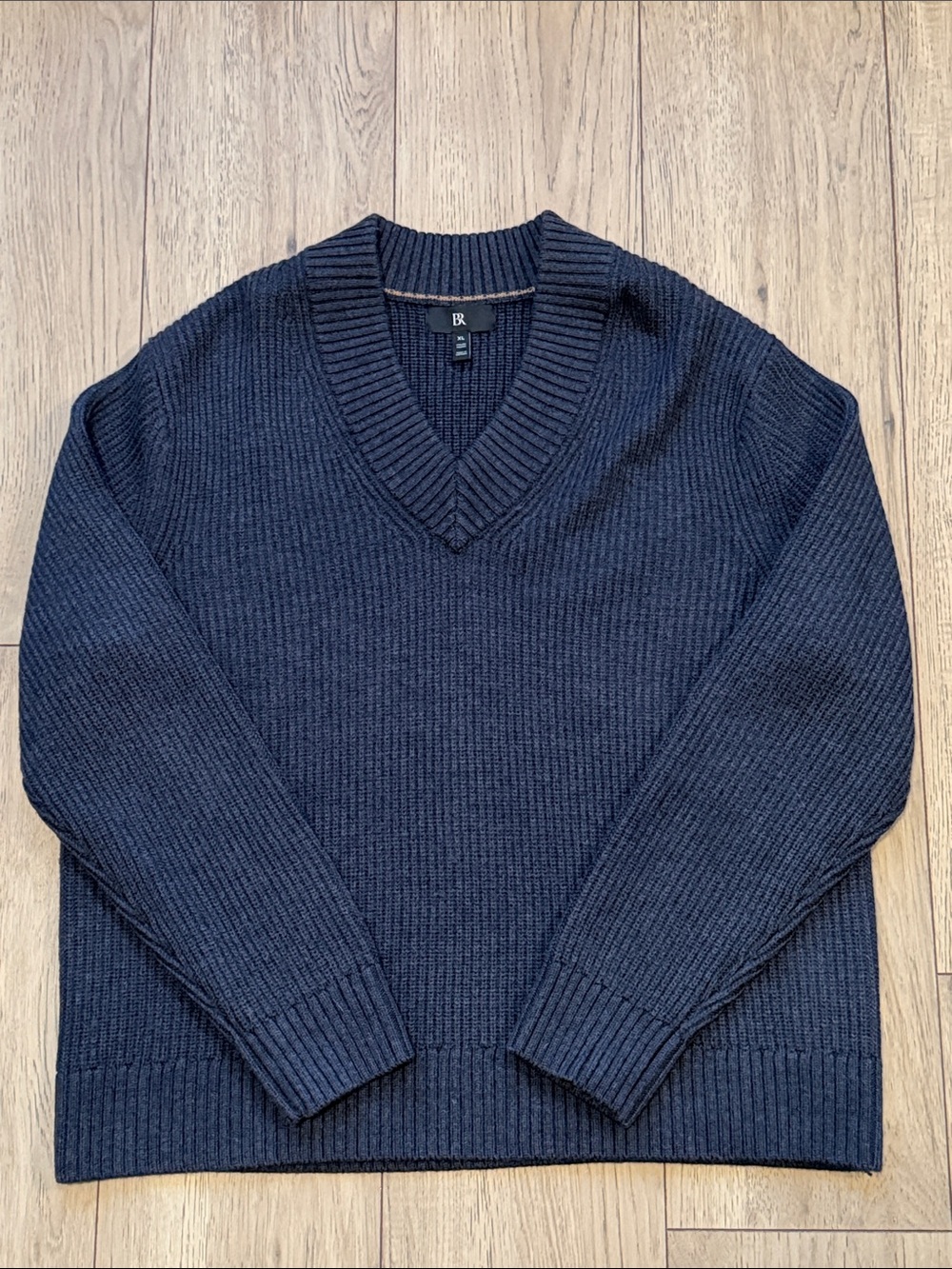 Banana Republic Dark Blue Italian Merino Wool Ribbed V-Neck Sweater Men’s XL